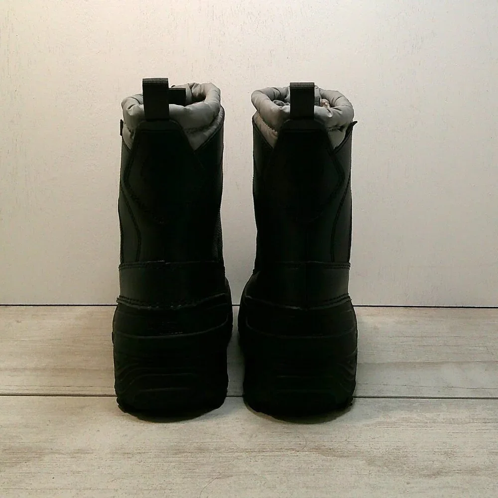 The North Face Alpenglow IV Waterproof Insulated Snow Boots Grey Black Youth 2